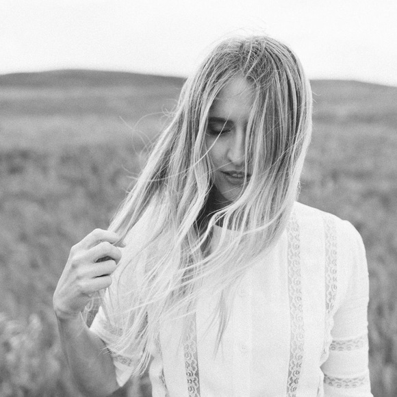 Meet your Posher, Veronika - Picture 1 of 1